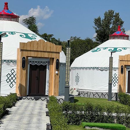 Iyi Luxury Inn Swat Saidu Sharif Exterior foto
