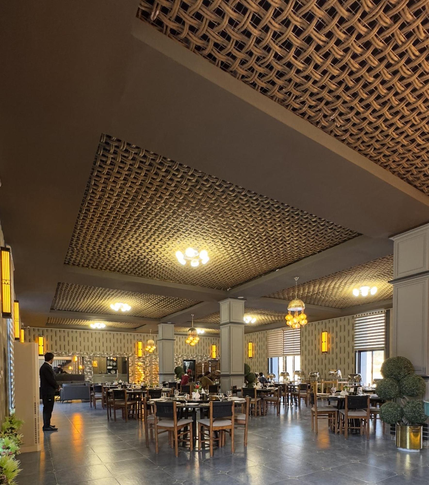 Iyi Luxury Inn Swat Saidu Sharif Exterior foto