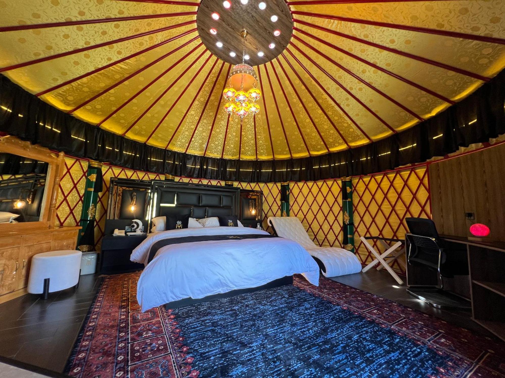 Iyi Luxury Inn Swat Saidu Sharif Exterior foto