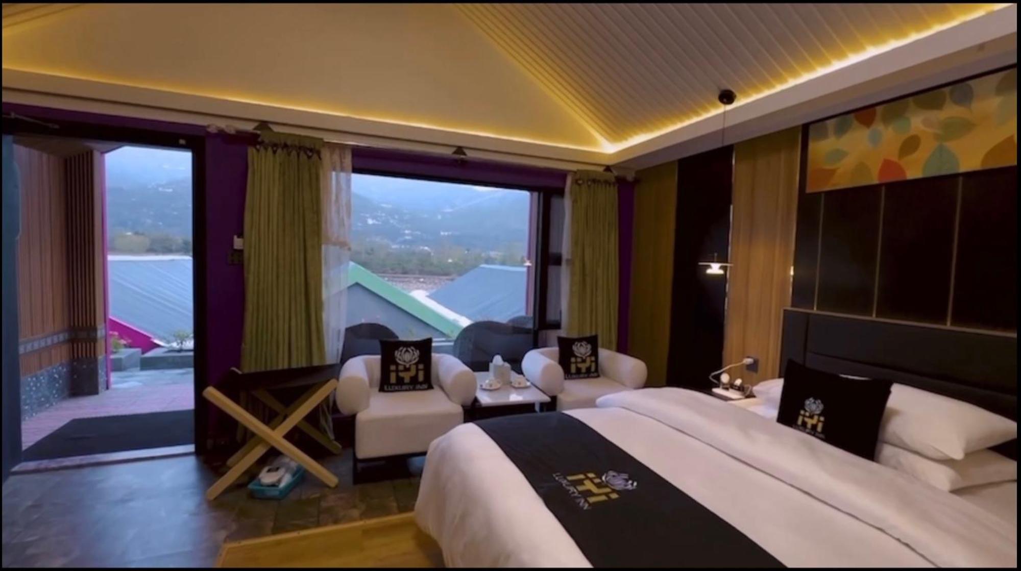 Iyi Luxury Inn Swat Saidu Sharif Exterior foto