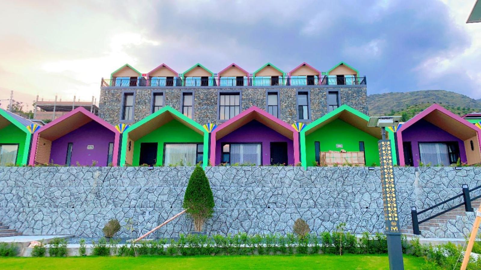 Iyi Luxury Inn Swat Saidu Sharif Exterior foto